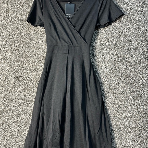 NWT women’s Pinup Fashion summer dres with pockets SZ Medium - Picture 7 of 11